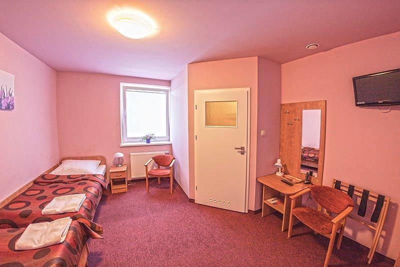 Hotel Paola クトノ エクステリア 写真