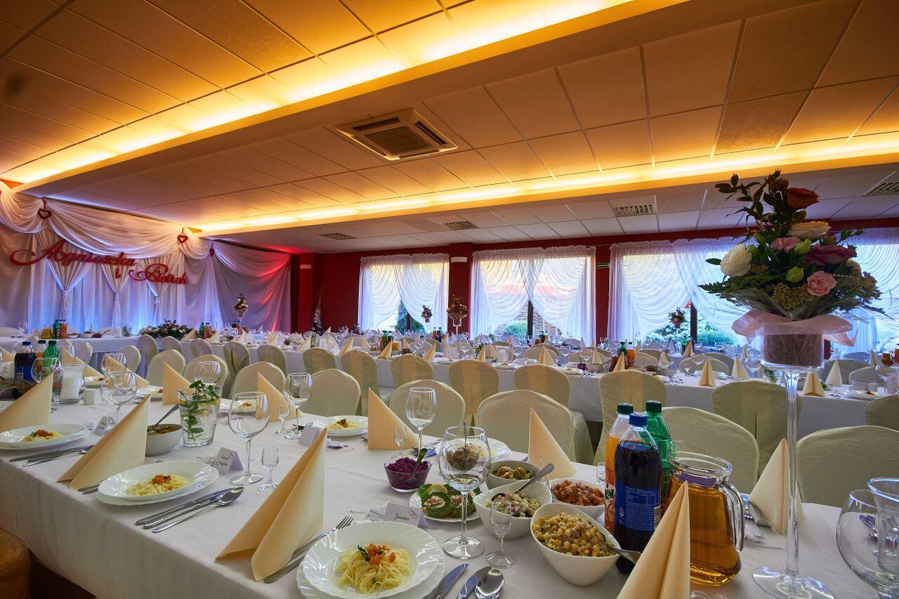 Hotel Paola クトノ エクステリア 写真