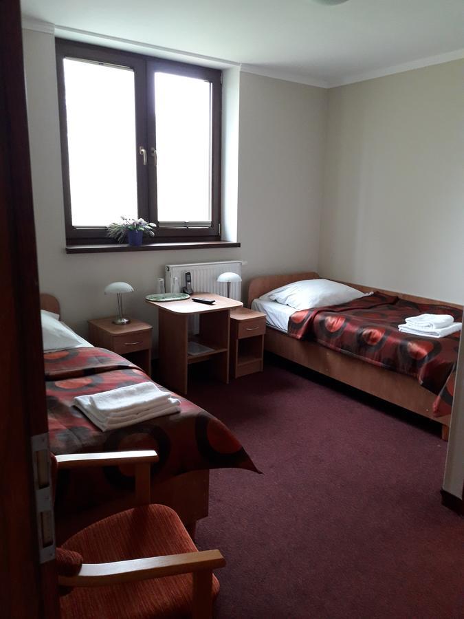 Hotel Paola クトノ エクステリア 写真