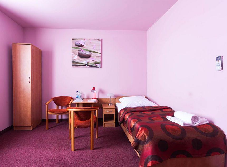 Hotel Paola クトノ エクステリア 写真